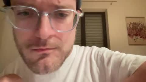 Snapshot of wheelchairhunk chatting on 02/26/25, 10:20 wheelchairhunk online show from 02/26/25, 10:20