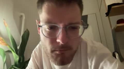 Snapshot of wheelchairhunk chatting on 02/27/25, 10:31 wheelchairhunk online show from 02/27/25, 10:31