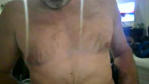 Snapshot of wheelhorny chatting on 04/14/26, 05:35 wheelhorny online show from 04/14/26, 05:35