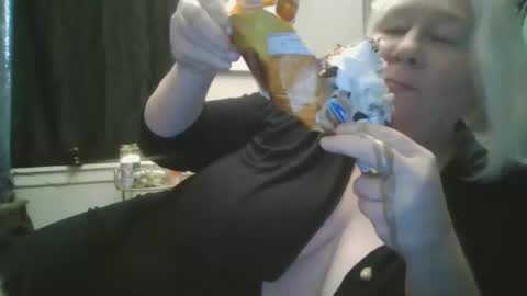 whipsnap19 online show from 03/22/26, 04:27