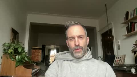 Snapshot of whiskylovexxx chatting on 11/10/25, 06:40 WhiskyLove online show from 11/10/25, 06:40