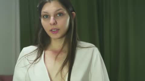 Snapshot of whisper_of_love chatting on 03/01/25, 02:15 Naomi online show from 03/01/25, 02:15