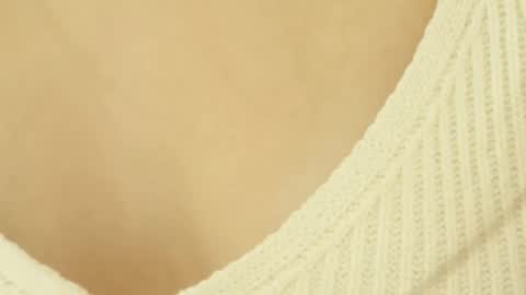 Snapshot of whisper_of_love chatting on 10/15/25, 05:18 Naomi online show from 10/15/25, 05:18