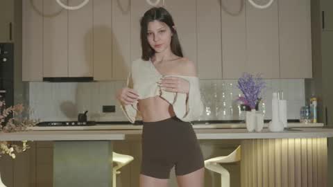 Snapshot of whisper_of_love chatting on 11/20/25, 02:23 Naomi online show from 11/20/25, 02:23