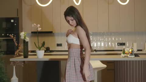 Snapshot of whisper_of_love chatting on 12/02/25, 02:06 Naomi online show from 12/02/25, 02:06