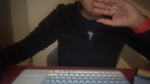 Mel online show from 10/19/25, 04:40