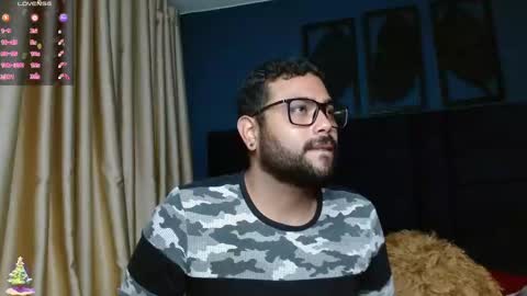 Snapshot of whispers_caplan chatting on 01/23/25, 12:04 yors online show from 01/23/25, 12:04