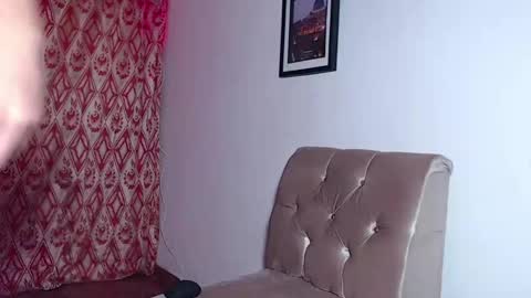 Snapshot of white_boy84723 chatting on 02/25/25, 05:19 white boy online show from 02/25/25, 05:19