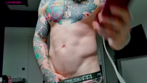 Max online show from 09/29/25, 02:38