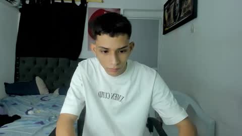 Snapshot of white_master444 chatting on 04/13/26, 02:17 white online show from 04/13/26, 02:17