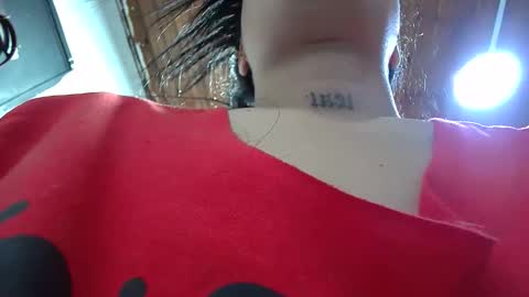 white_sexy_ online show from 10/13/25, 10:59