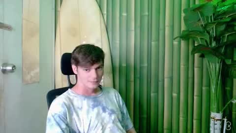 Snapshot of whiteboyinasia chatting on 09/24/25, 04:43 Christian online show from 09/24/25, 04:43