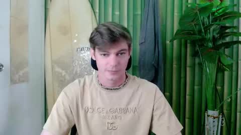 Snapshot of whiteboyinasia chatting on 09/27/25, 08:41 Christian online show from 09/27/25, 08:41