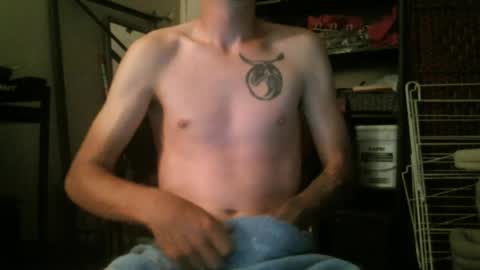 Snapshot of whiteboyslim21 chatting on 08/03/26, 06:12 whiteboyslim21 online show from 08/03/26, 06:12