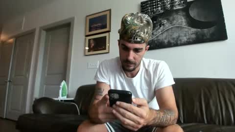 just  str8 stud nut  1000 online show from 10/02/25, 06:15