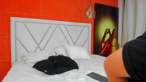 Dylan white online show from 02/09/25, 11:25