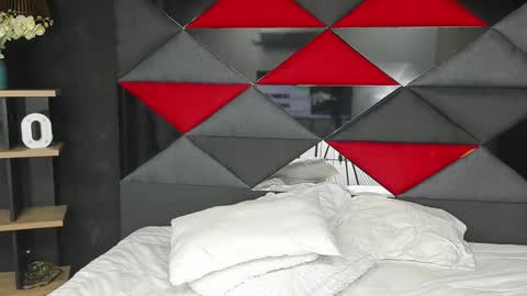 Dylan white online show from 02/20/25, 08:58