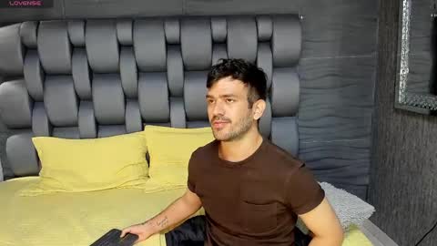 Dylan white online show from 02/25/25, 06:42