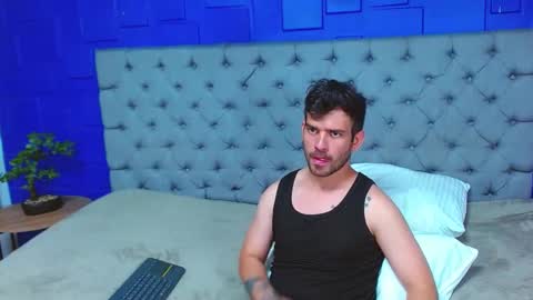 Dylan white online show from 02/26/25, 06:11