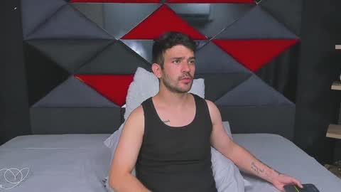 Dylan white online show from 02/28/25, 09:55