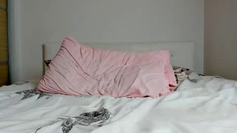 Ari online show from 12/29/24, 10:01