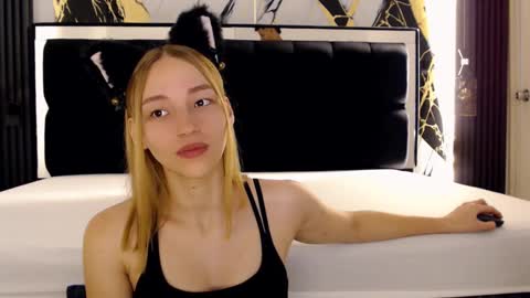 WhiteSun online show from 03/11/25, 01:01