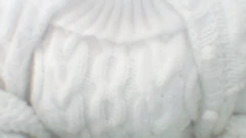 whitesweater online show from 02/10/25, 07:04