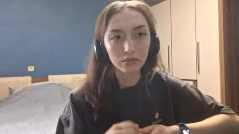 Snapshot of whitleyscianna chatting on 04/04/26, 03:20 Cindy online show from 04/04/26, 03:20