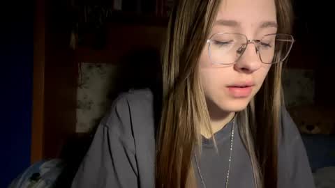 Snapshot of whitneyehlers chatting on 04/08/26, 09:37 Vicky online show from 04/08/26, 09:37