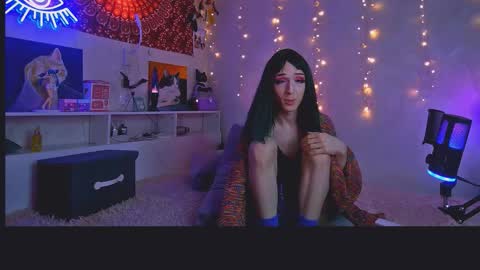 Snapshot of whoalexxa chatting on 11/08/25, 06:40 Alexa online show from 11/08/25, 06:40