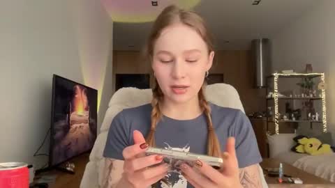 Alisa online show from 11/06/25, 07:20