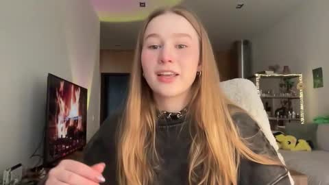 Alisa online show from 02/11/26, 07:46