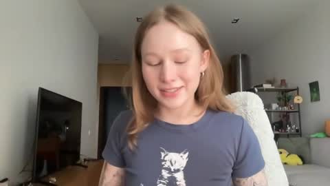 Alisa online show from 04/05/26, 07:49