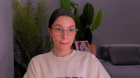 whoislulu online show from 01/06/25, 05:16