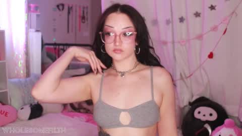 Snapshot of wholesomefilth chatting on 03/16/26, 03:12 Zoe Grace online show from 03/16/26, 03:12