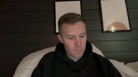 whoops1017 online show from 12/19/25, 04:58