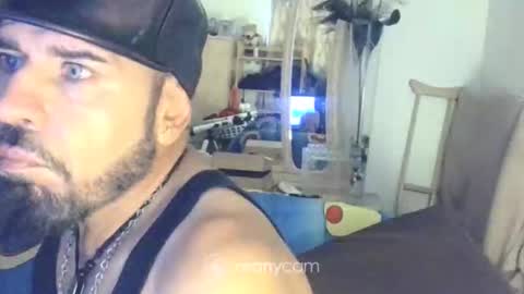 whorenee kawk online show from 10/01/25, 03:07