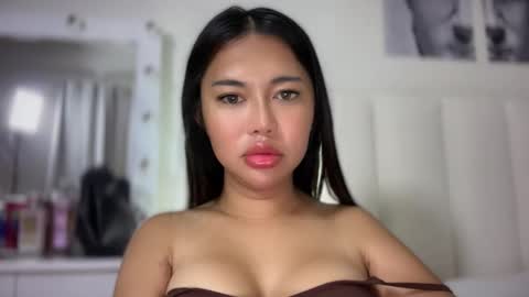 Snapshot of whoss_sofia chatting on 03/04/26, 07:47 Sofia online show from 03/04/26, 07:47