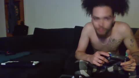 Snapshot of whosten0 chatting on 10/13/25, 11:27 whosten0 online show from 10/13/25, 11:27