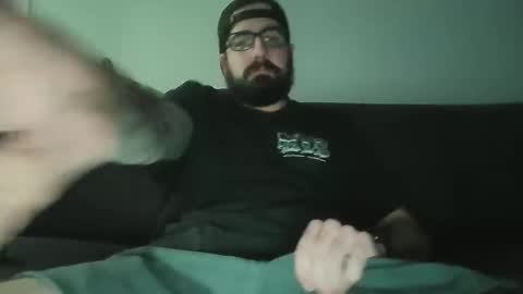 Snapshot of whtboytatted384 chatting on 12/18/25, 01:11 whtboytatted384 online show from 12/18/25, 01:11