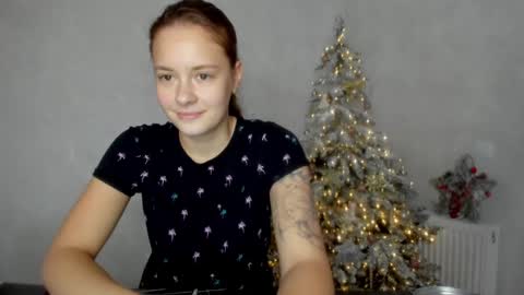 Veronica online show from 12/28/24, 08:36