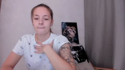 Veronica online show from 02/03/25, 07:52