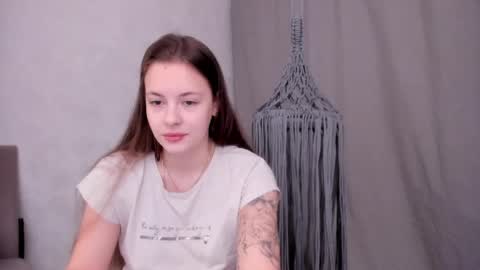 Veronica online show from 02/23/25, 06:23