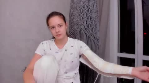 Veronica online show from 03/11/25, 07:36