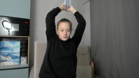 Veronica online show from 09/24/25, 06:55