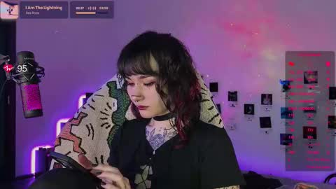 Snapshot of whysosweet chatting on 10/09/25, 12:19 iggy iggz online show from 10/09/25, 12:19