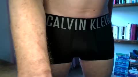 Snapshot of wibble34 chatting on 12/30/24, 12:52 wibble34 online show from 12/30/24, 12:52