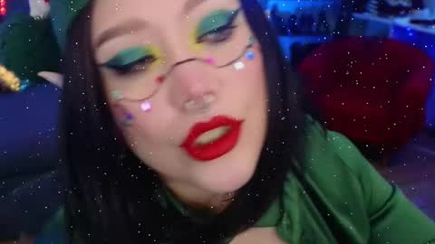 Laura  online show from 12/25/24, 04:22