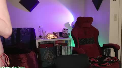 Snapshot of widthofapeach chatting on 06/14/26, 04:14 Gretchen Jimmy online show from 06/14/26, 04:14