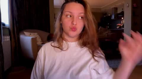 VI online show from 10/19/25, 12:28